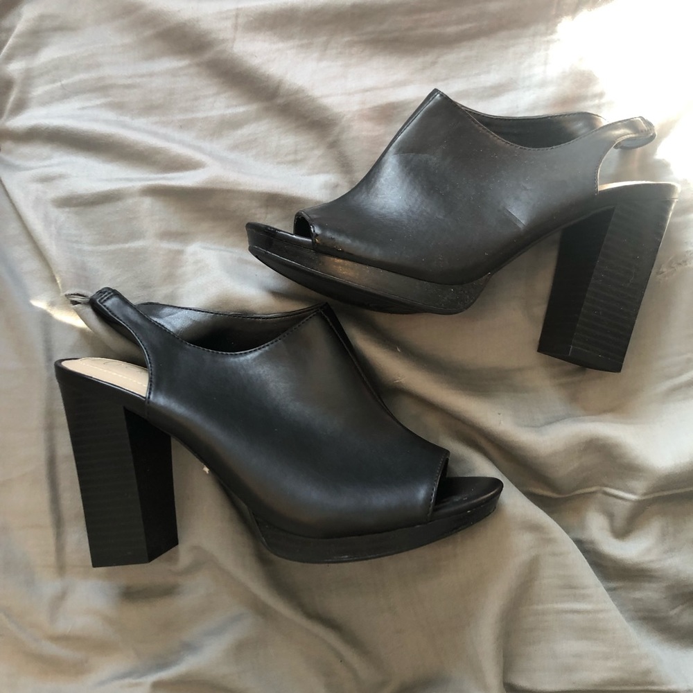 Slingback mules